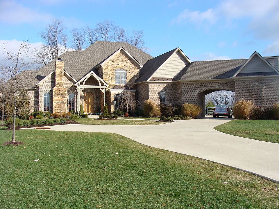 1st image of 534 E Cambridge Ln