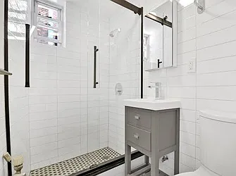 Rented by R New York