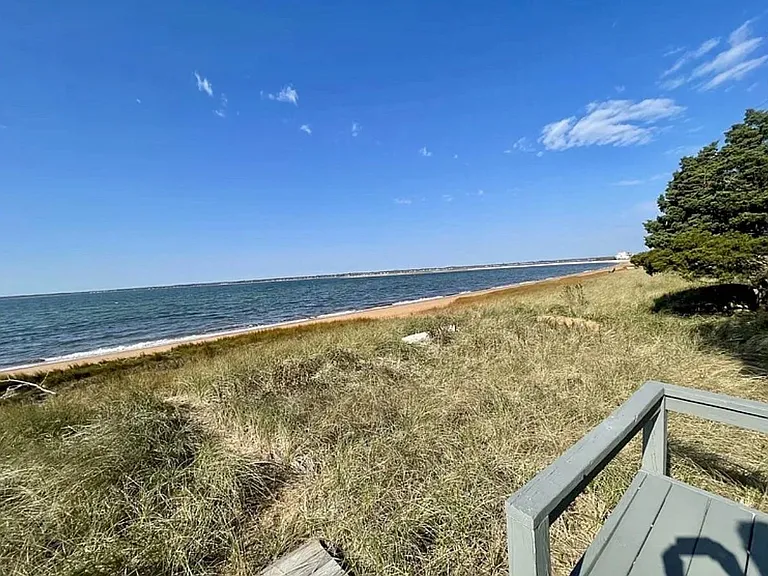 16 N Shore Rd — Photo 16