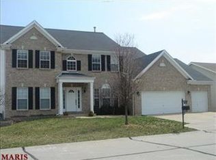216 Avalon Point Ct, Fenton, MO 63026