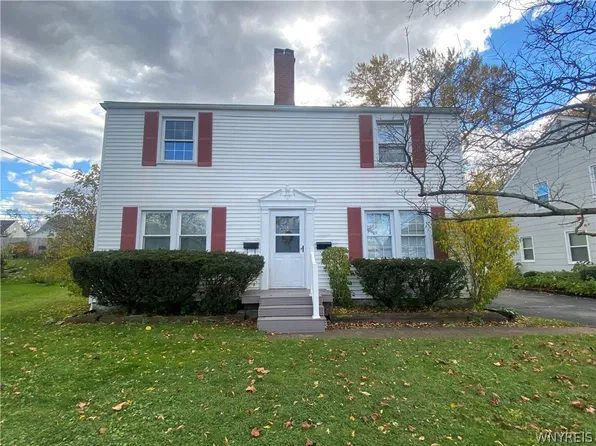 9 Garden Rd, Cheektowaga, NY 14225