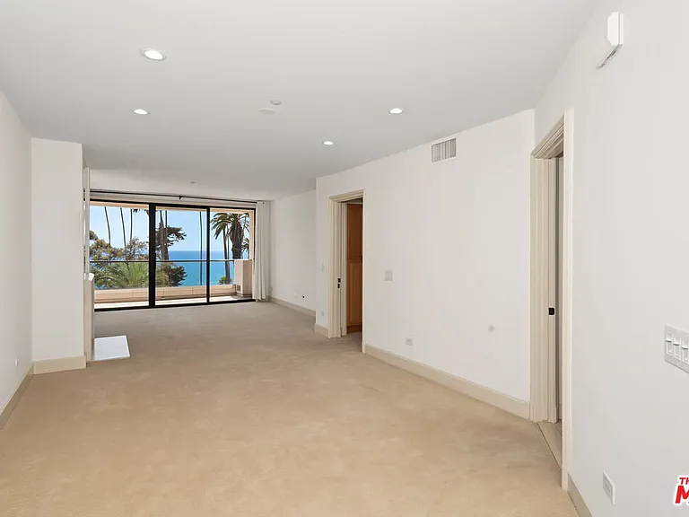 701 Ocean Ave #PHD — Photo 12