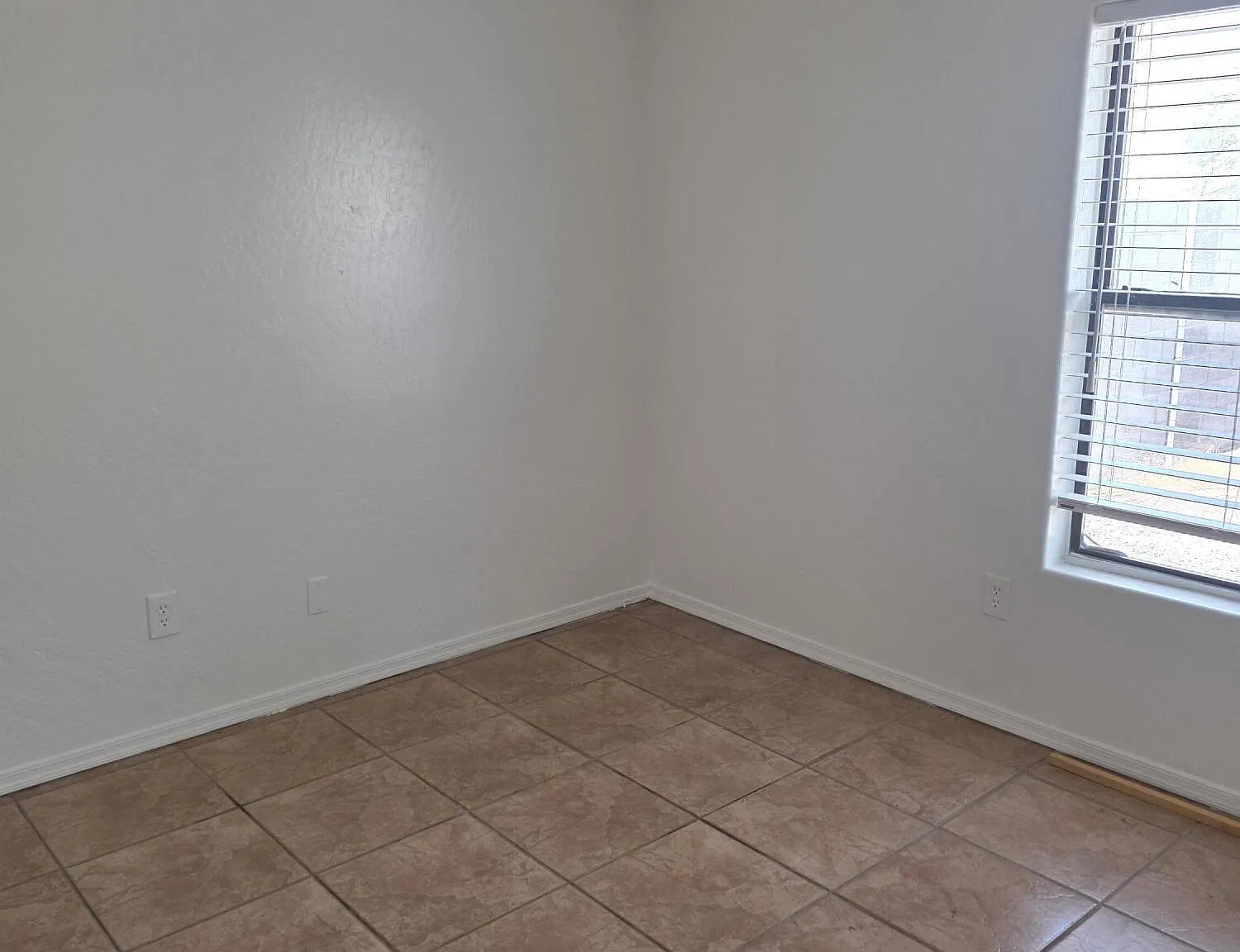 2 bed, 1.0 bath, 600 sqft, $950 — Photo 4