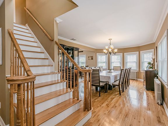 2nd image of 503 Pease Ln