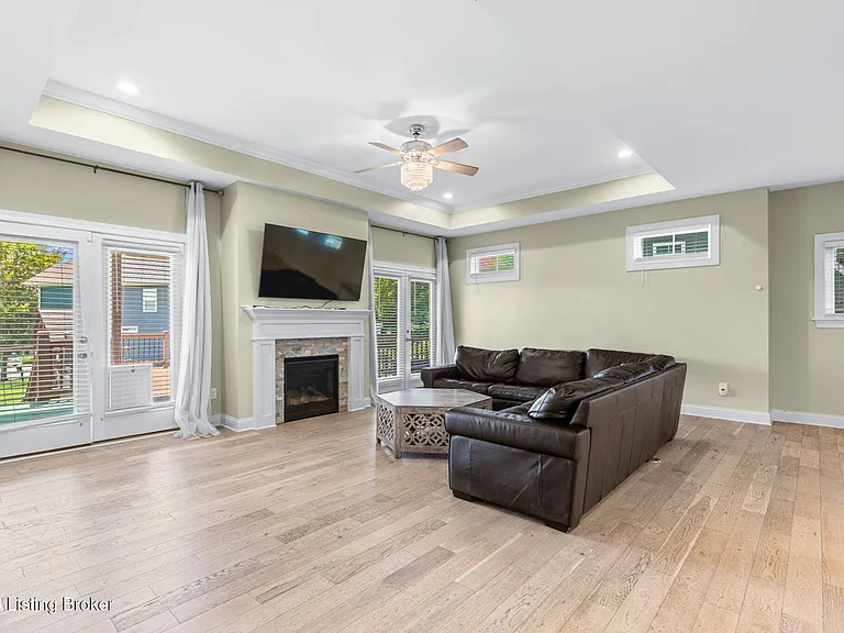 825 Artisan Pkwy — Photo 28