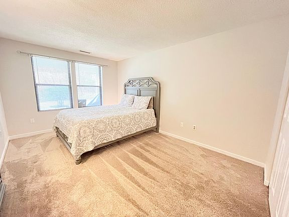 Master Bedroom Dimensions: 11ft 3.5in x 14ft 4.5in