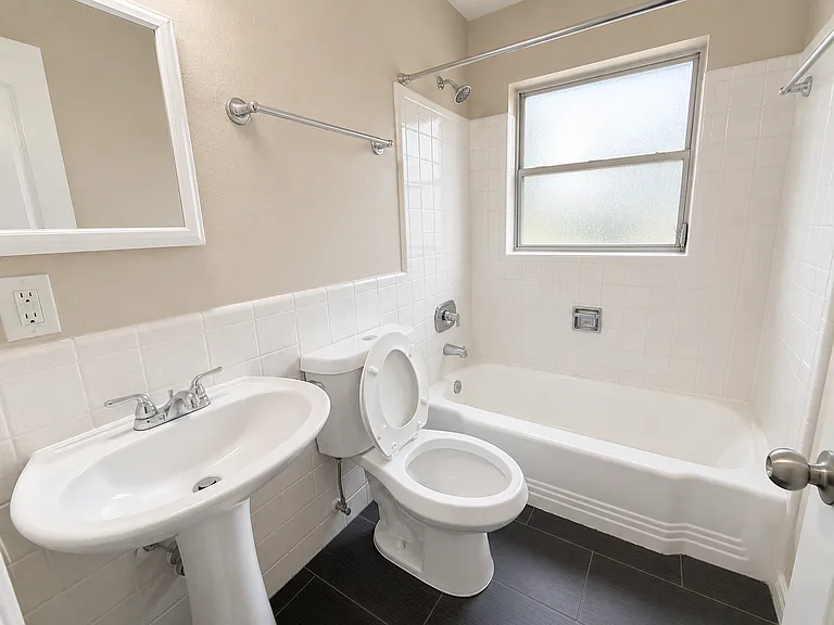 329 Tudor Dr #R — Photo 13