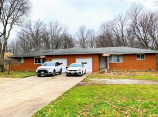 21150 Albion Rd, Strongsville, OH 44136