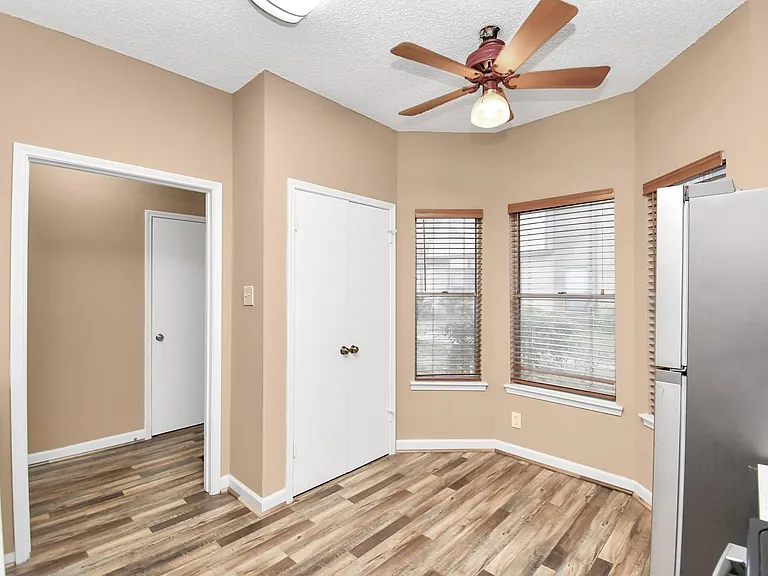 12400 Brookglade Cir #47 — Photo 10