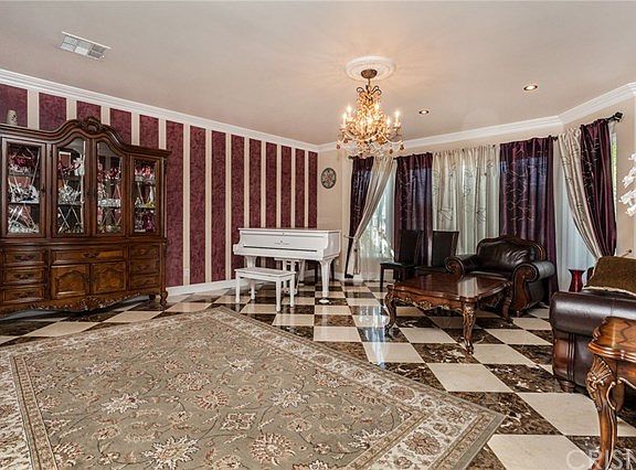 4th image of 6632 Greenbush Ave