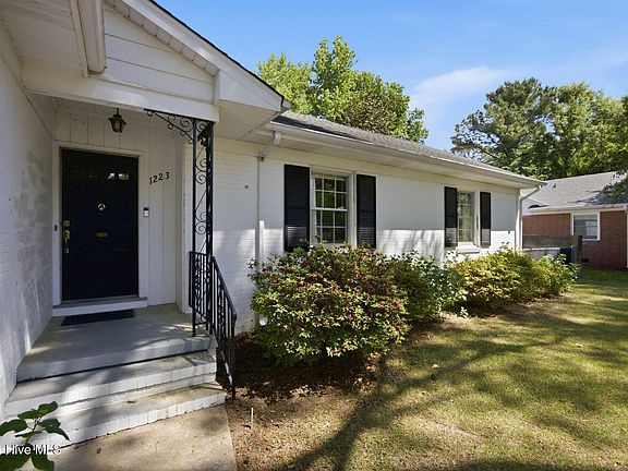 5th image of 1223 Stockton Road