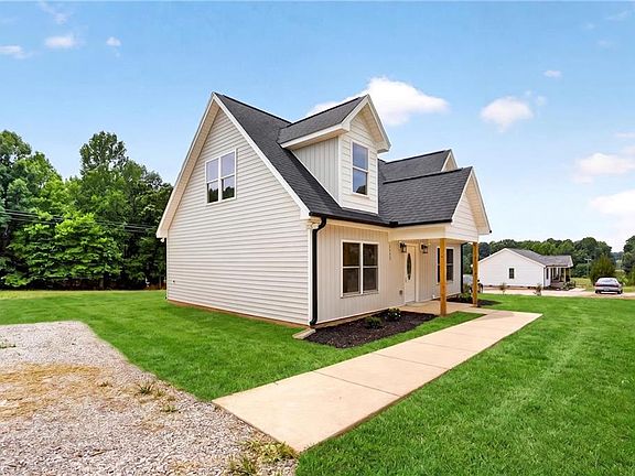 2nd image of 4352 Happy Hollow Rd