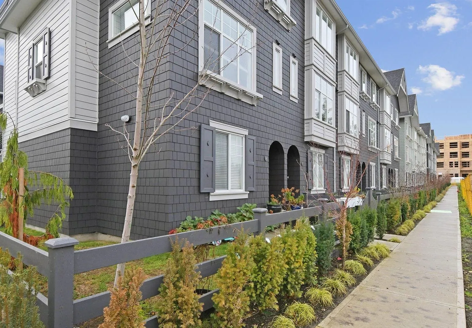 4 bed, 1530 sqft, $3,400 — Photo 1