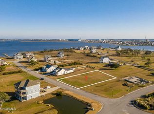 1505 Olde Farm Rd, Morehead City, NC 28557