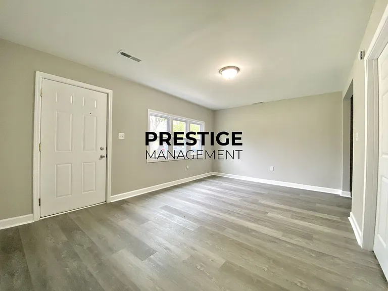 4024 Tyler St — Photo 3