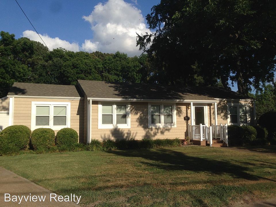 2nd image of 9312 Beaumont St