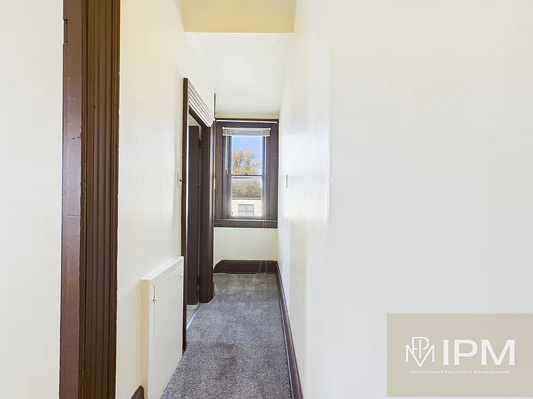 24 N Main St — Photo 8