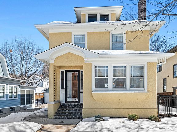 3rd image of 4929 Queen Ave S