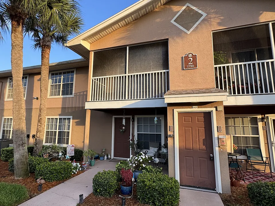 1790 Rocky Wood Cir #223