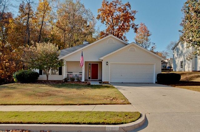 1st image of 305 Willow Wood Ct