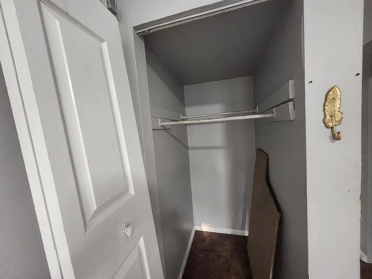 36 S 12th St #31E — Photo 8