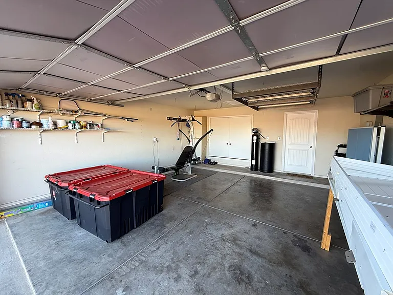 9915 Lamar Ave — Photo 31