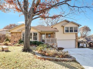 625 Timberoaks Dr, Azle, TX 76020