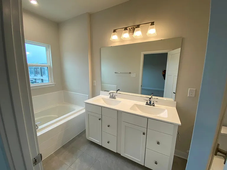 316 Crofton Village Ter — Photo 26