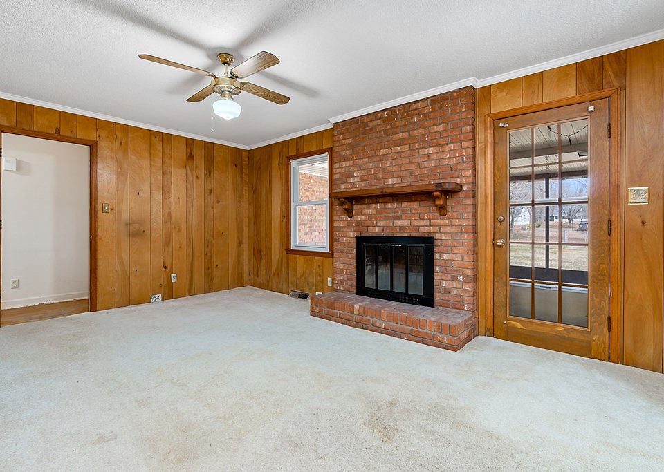 944 Sunset Dr, Greenwood, SC 29646 Zillow