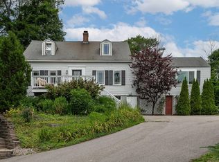 121 Whipple Rd, Kittery, ME 03904