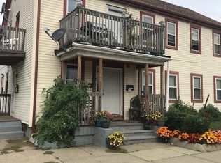 250 Broadway #2R, Pawtucket, RI 02860