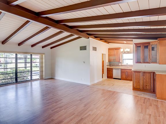 5th image of 2448 Tortugas Ln