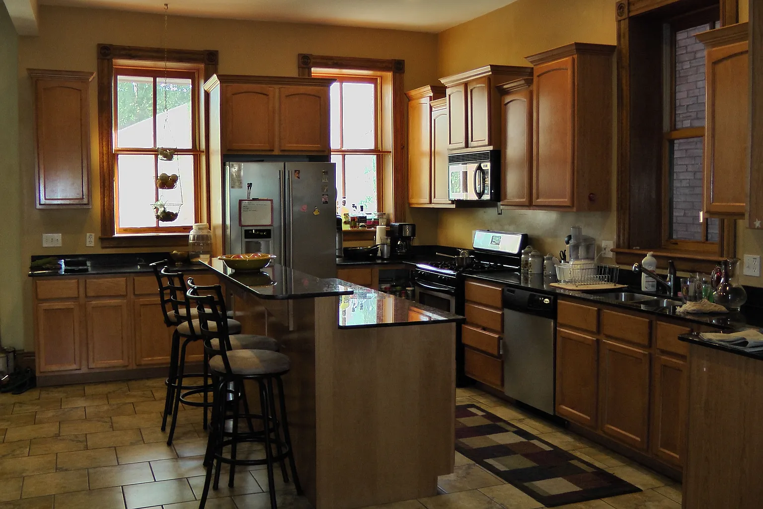 2907 Magnolia Ave photo 1