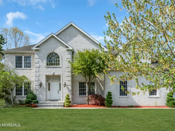 2 Saveria Court, Howell, NJ 07731