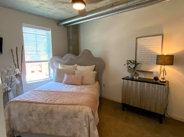 Landmark Apartments, 210 S Depeyster St #87b6fa284, Kent, OH 44240