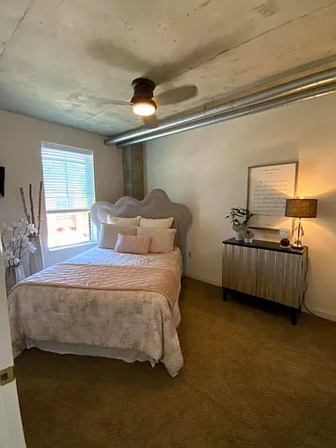 Landmark Apartments Photo 1