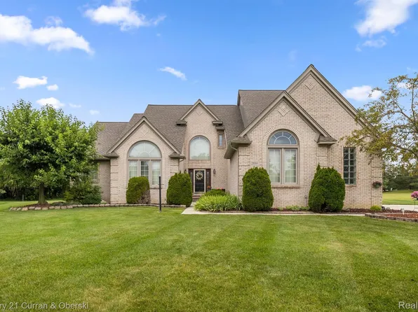 2539 Pond View Ct, Canton, MI 48188