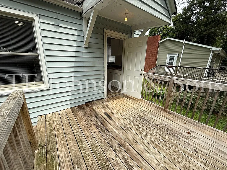 212 Carolina Cir — Photo 42