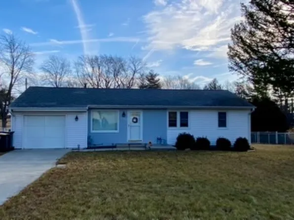1312 Clement Ave, Forsyth, IL 62535