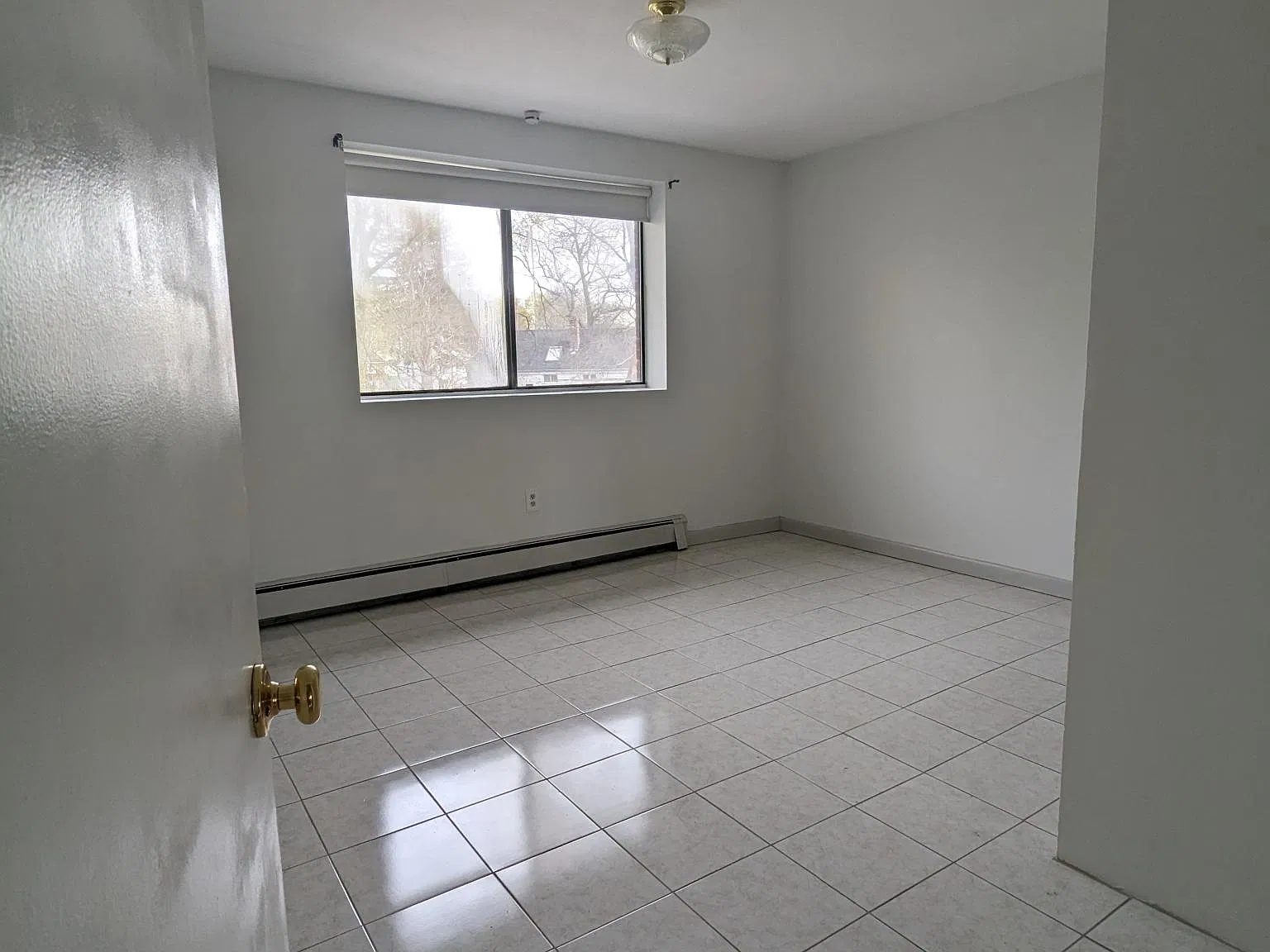 2 bed, 869 sqft, $2,350 — Photo 3