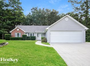 4853 Hunt Club Dr, Flowery Branch, GA 30542