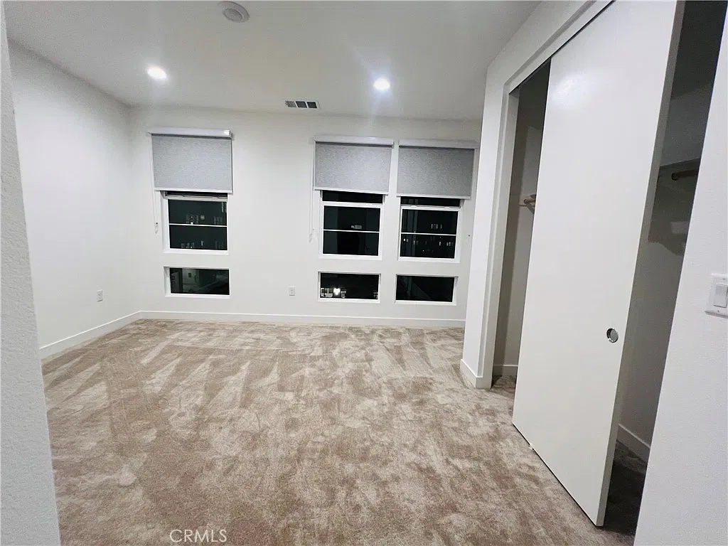 1 bed, 600 sqft, $1,600 — Photo 3