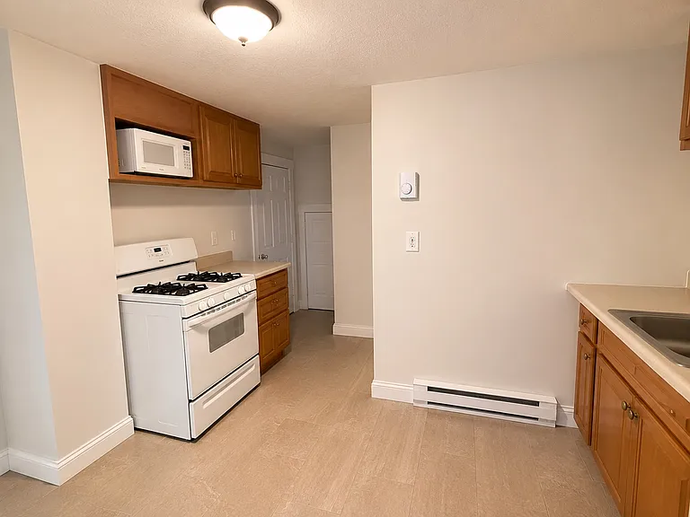58 Arlington St #1 — Photo 6