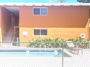 7901 SW 64th Ave APT 5, South Miami, FL 33143
