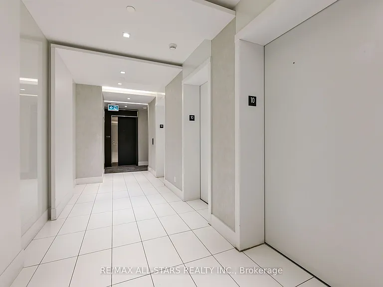 609 Avenue Rd #1001 — Photo 20