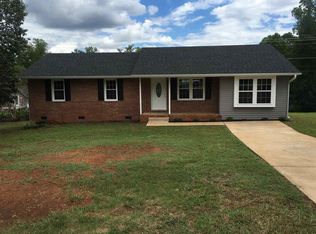 111 Bluebird Hl, Chesnee, SC 29323