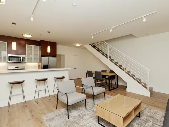 1565 32nd St APT 4, Oakland, CA 94608