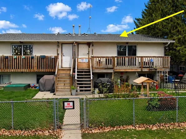 705 W 23rd St #2, Didsbury, AB T0M 0W0