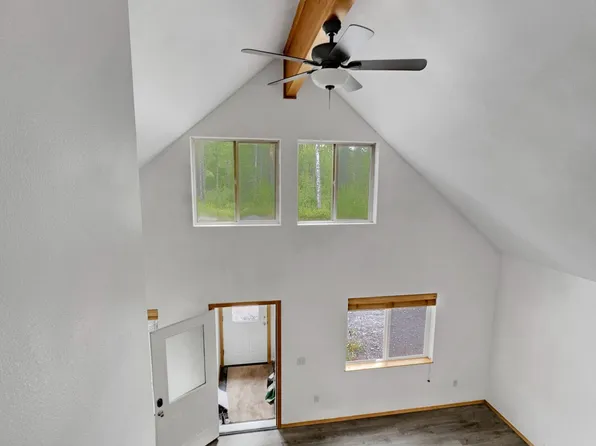 26839 S Talkeetna Spur, Talkeetna, AK 99676