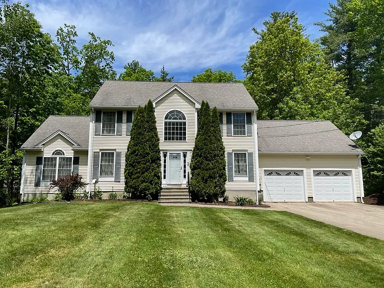 Page Rd — Photo 1